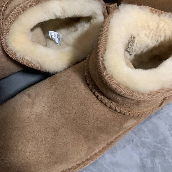 UGG | Classic Ultra Mini Boots In Chestnut New In Box - Picture 4 of 5